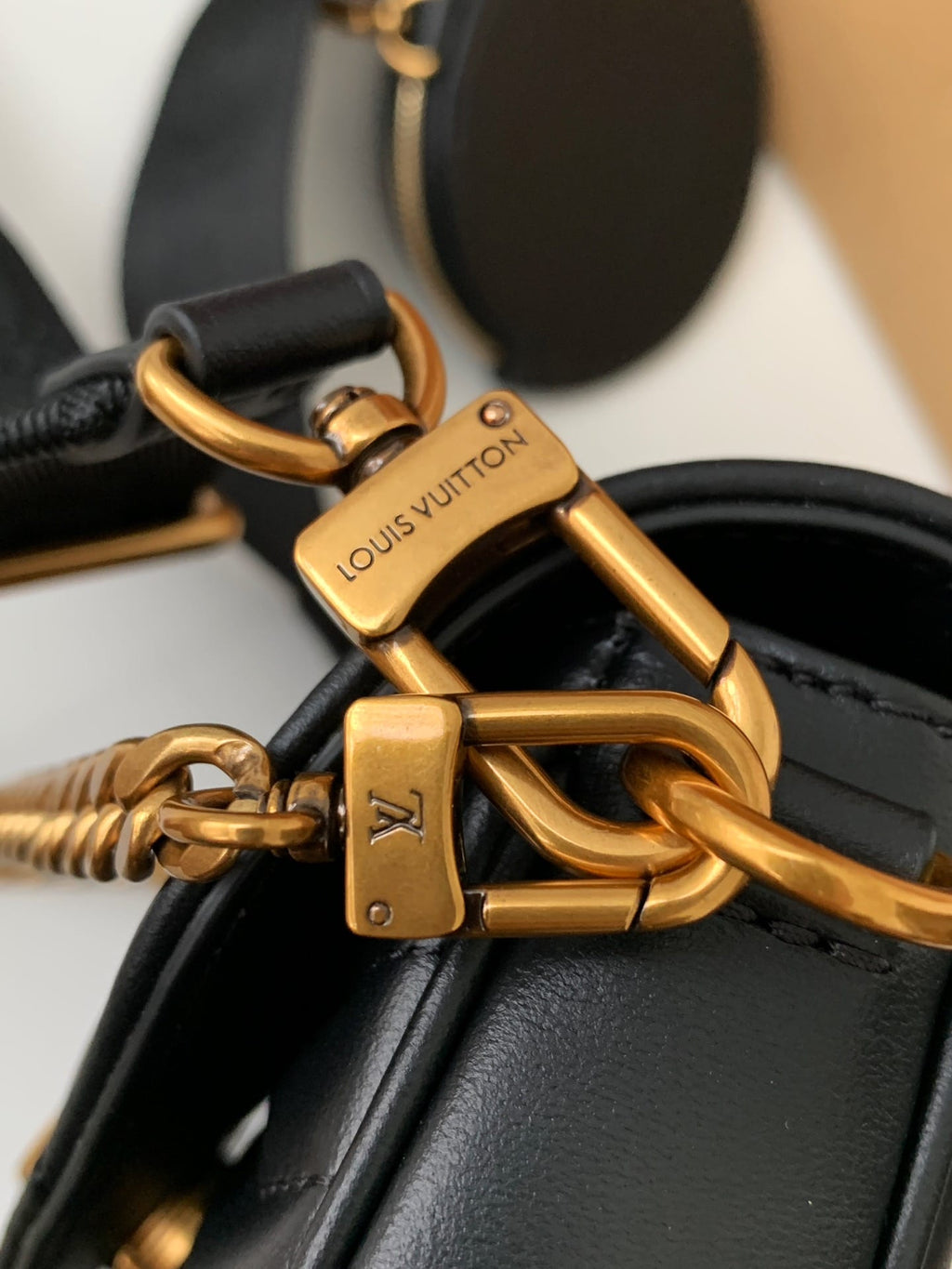 Louis Vuitton New Wave Multi-Pochette Handbag - Black