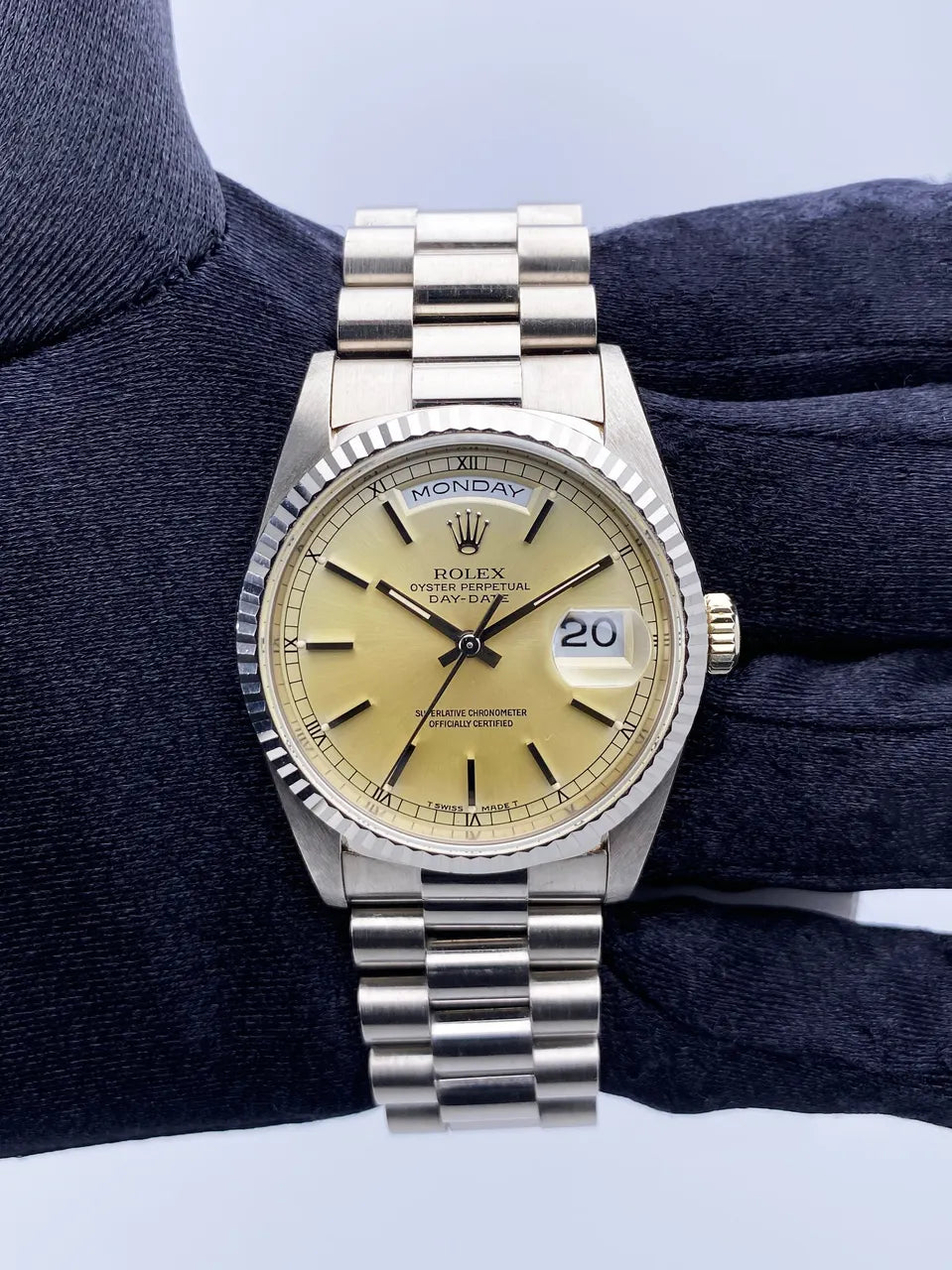 Rolex Platinum Day-Date - Hình 3