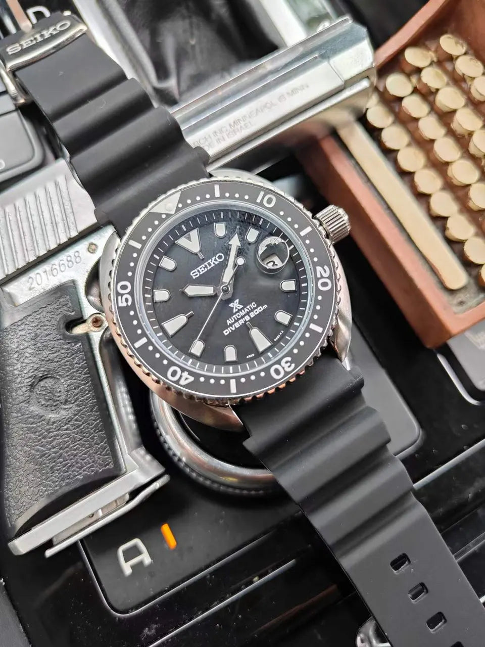 Seiko Prospex Black Rubber - Hình 5